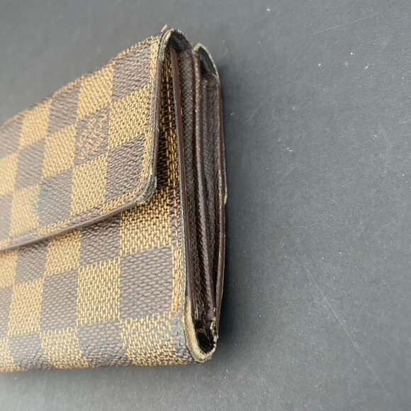 Louis Vuitton Damier E Elise Wallet - Picture 4 of 14